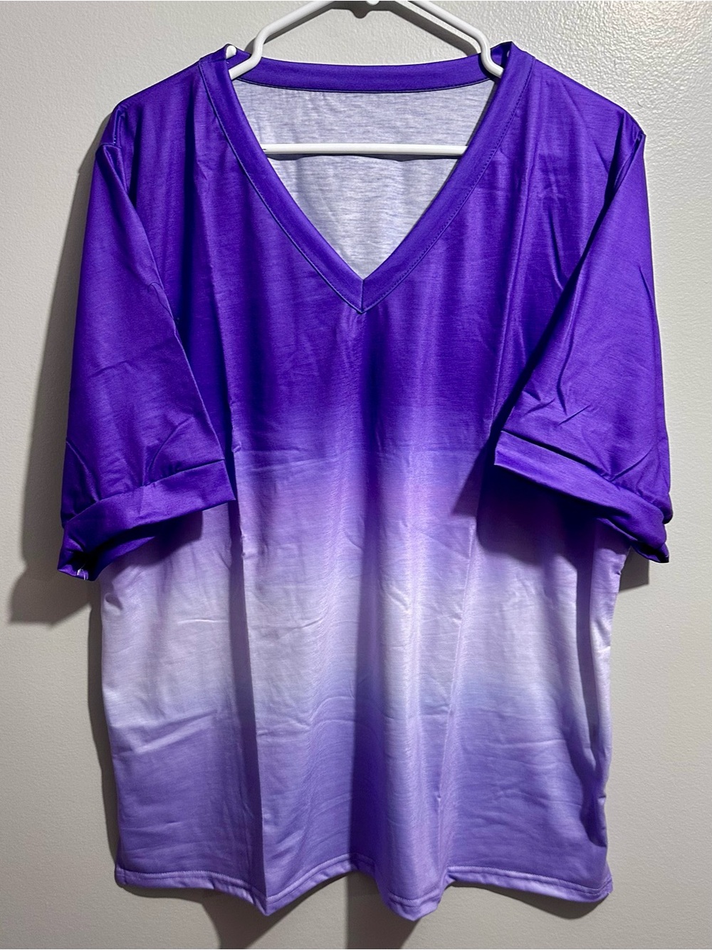 V-Neck Ombre Purple Short Sleeve Tee Size XXL (1413)